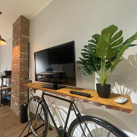 Industrial House 3 Bed and Breakfast Corsico Εξωτερικό φωτογραφία